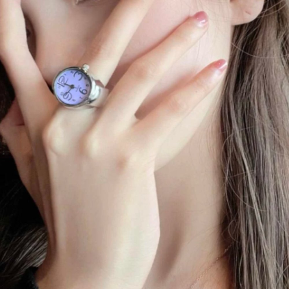 Ring Design Quartz Watch